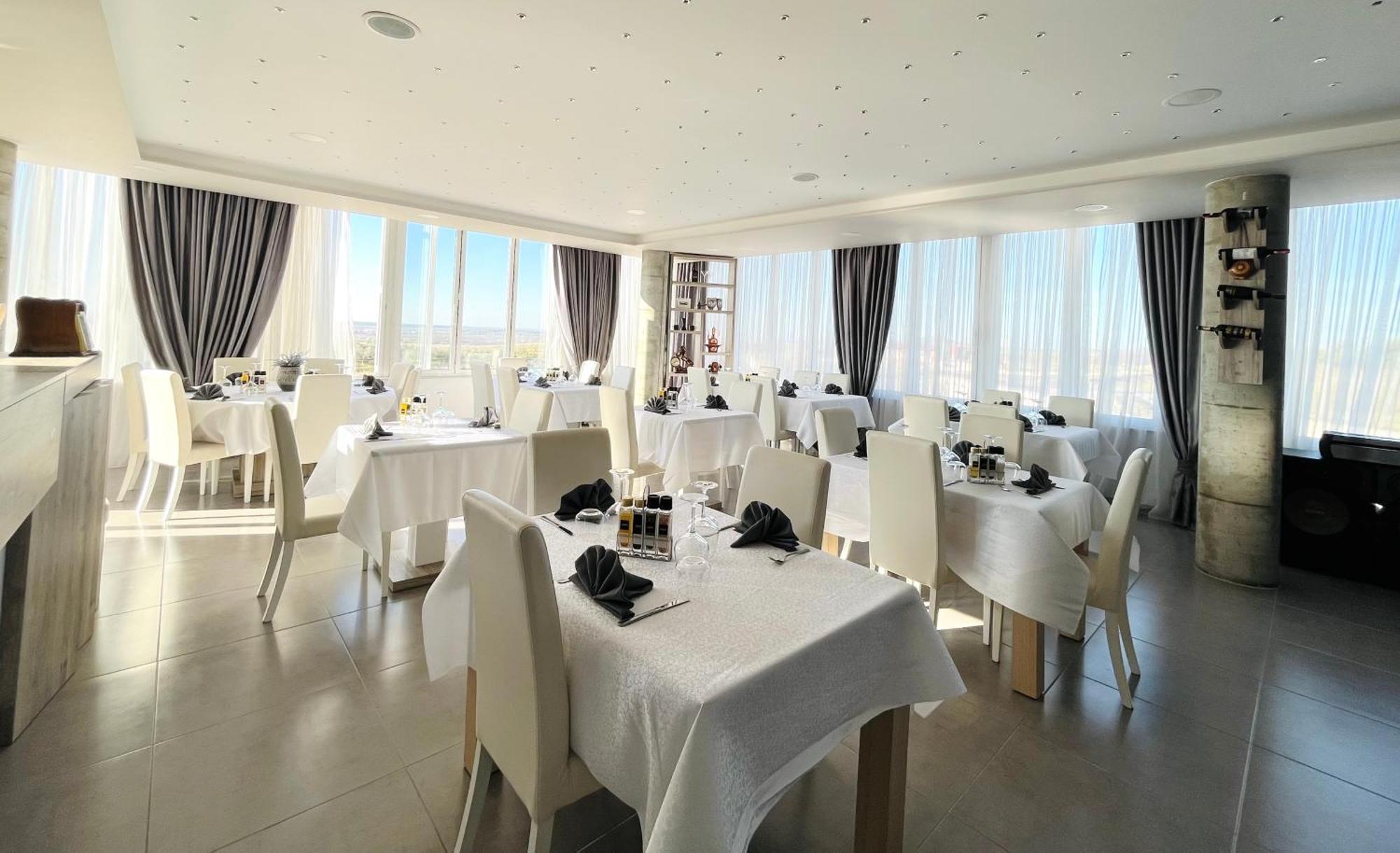 Kodra E Godenve Hotel Vile-Ballaj ภายนอก รูปภาพ